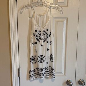 Solitaire White and Black Embroidered Blouse